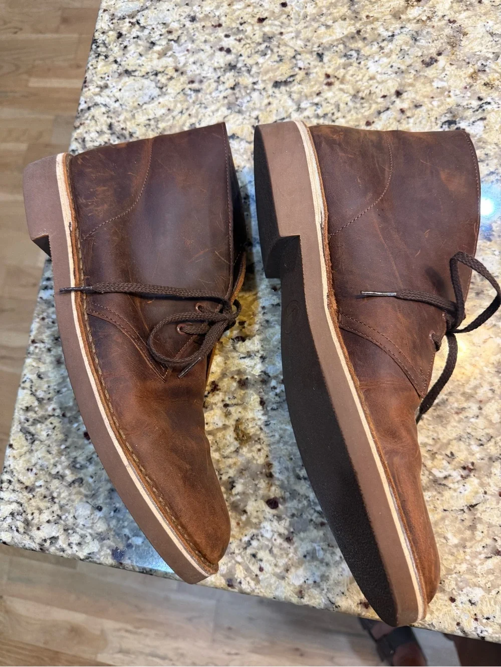 Clarks Men's Brown Leather Chukka Boots - Dark Brown Lace-Up